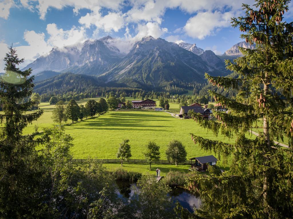 Hotel Berghof Ramsau am Dachstein Exterior foto